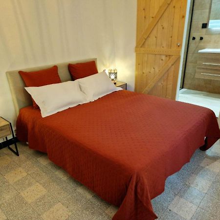 Lou Mouli Di Baou Bed & Breakfast Labeaume Ngoại thất bức ảnh